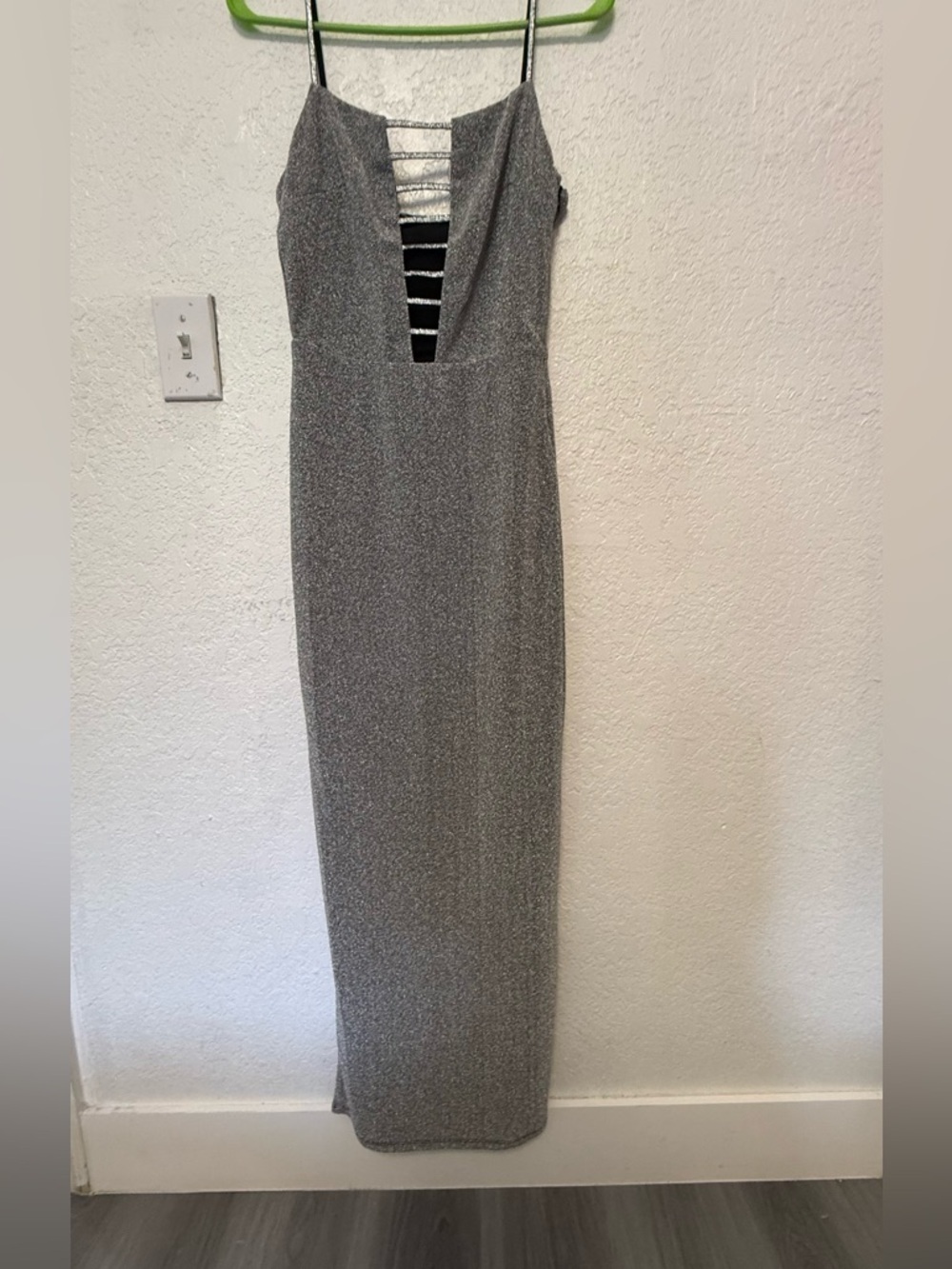Fashion Nova "The Patricia" Silver Glitter Maxi Dress - NWT - Size M - Picture 4 of 13